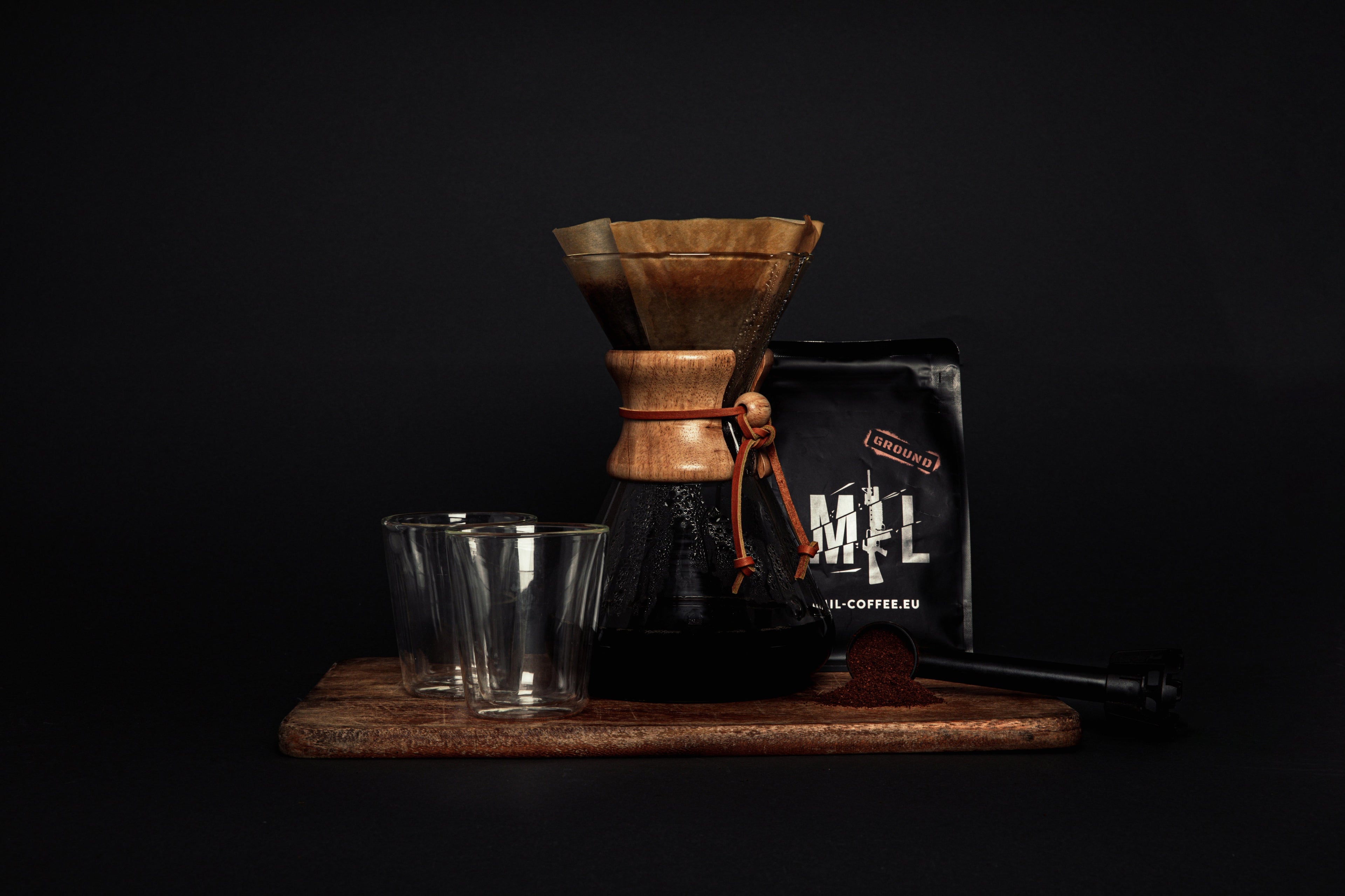 CHEMEX CLASSIC COFFEE MAKER – 8 CUPS, ROUND PAPER FILTERS 6, 8, 10 CUPS